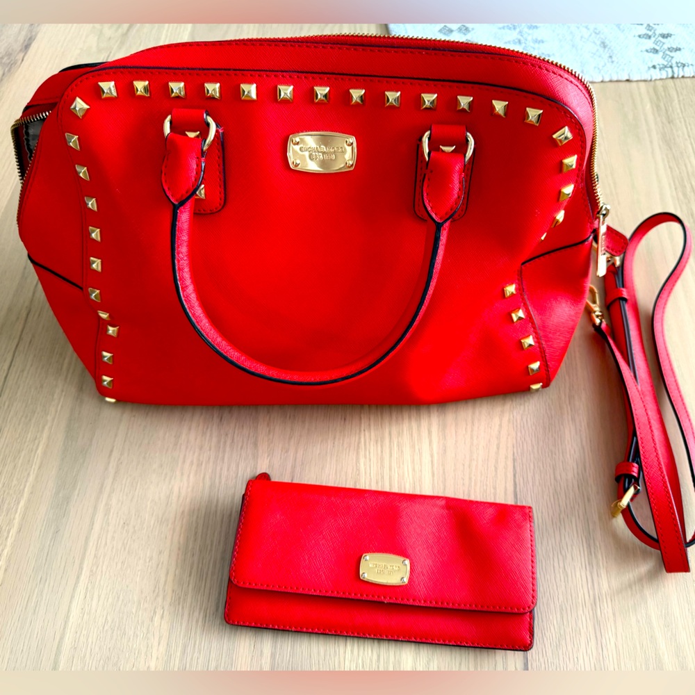 Michael Kors - Bag with Strap and Matching Wallet